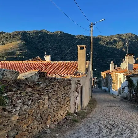 My Grandmas A Casa Avos * Vale de Figueira
