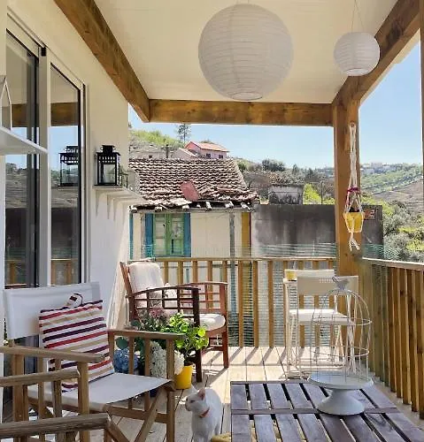 Feriehus My Grandmas A Casa Avos Vale de Figueira